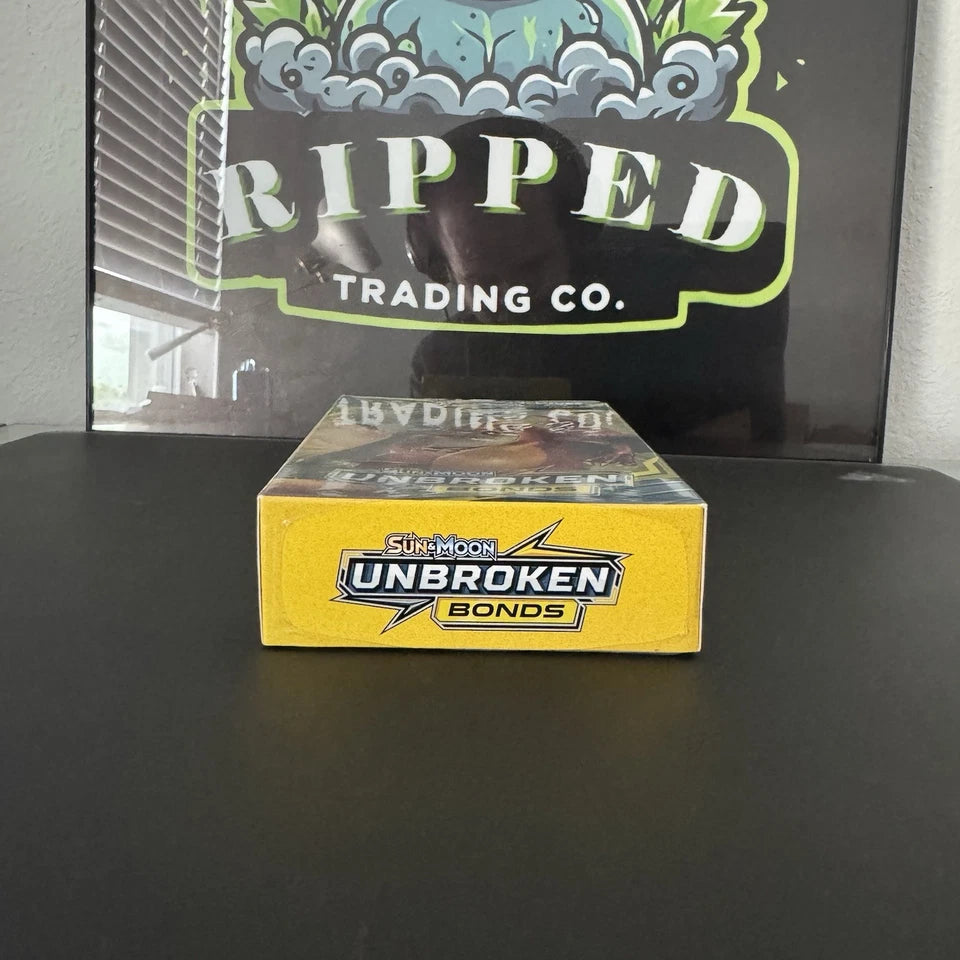 Unbroken Bonds 3 Pack Hanger Box (SM10)