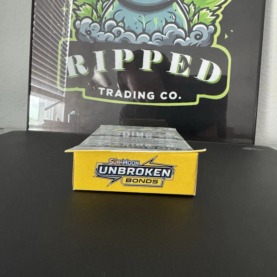 Unbroken Bonds 3 Pack Hanger Box (SM10)